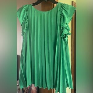 Cute Green Ruffle Sleeve Pleated Top. Brand New in Small and Large
